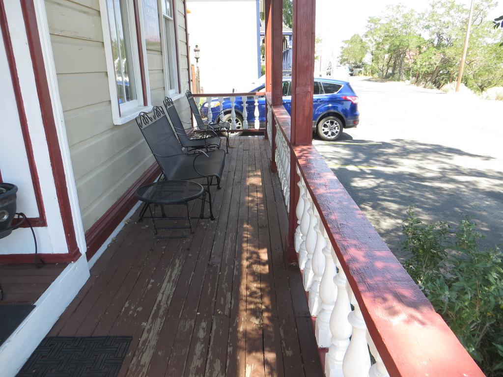 Edith Palmer'S Country Inn, Historical Bed & Breakfast バージニアシティ エクステリア 写真