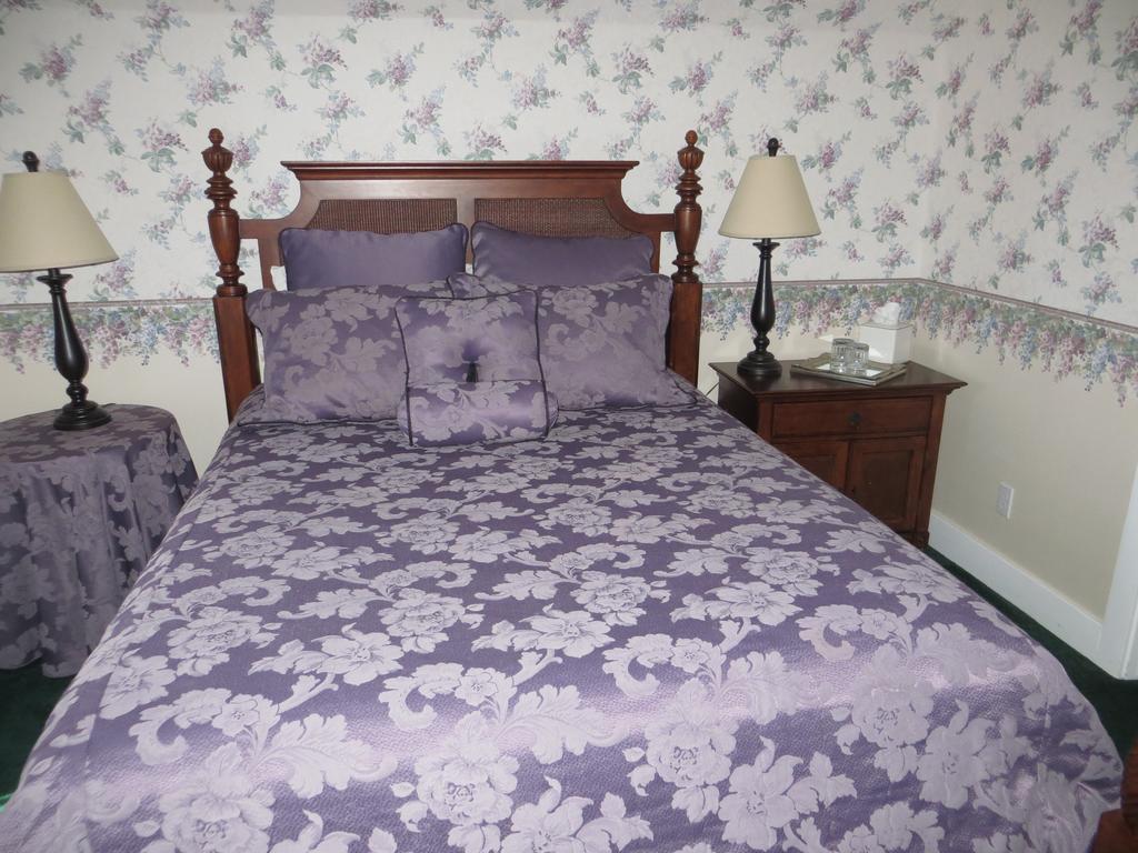 Edith Palmer'S Country Inn, Historical Bed & Breakfast バージニアシティ エクステリア 写真