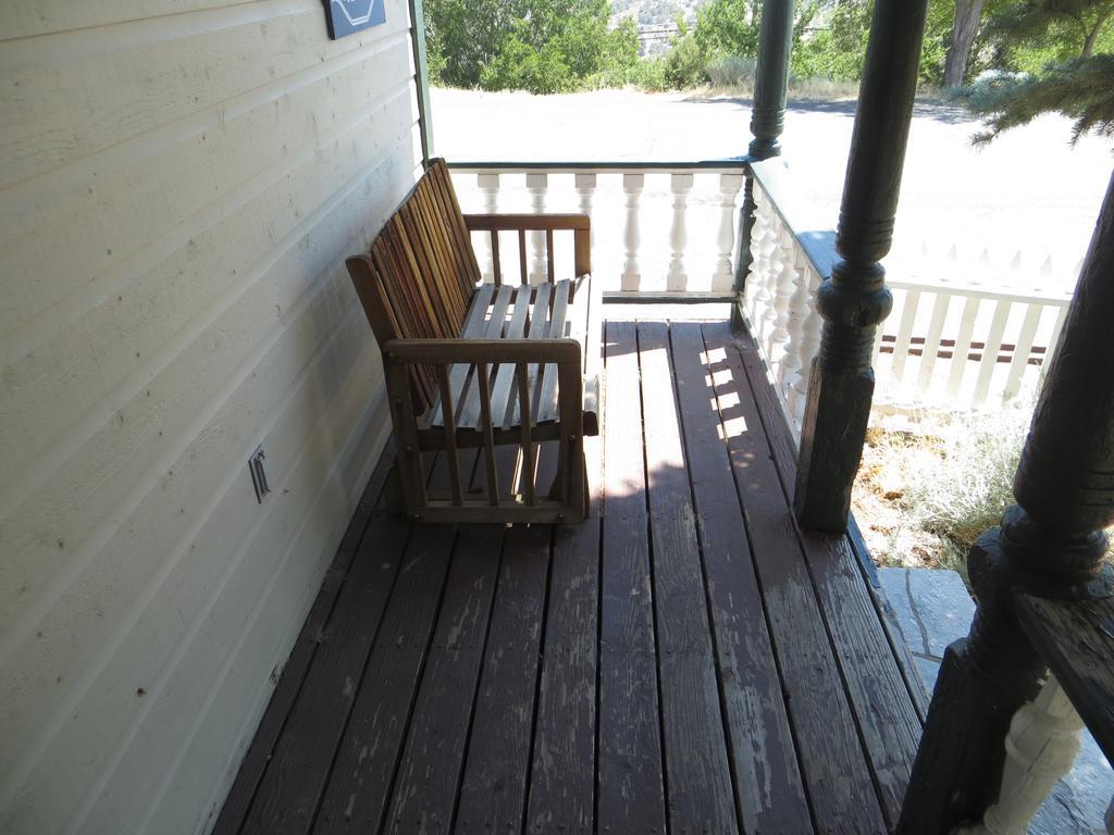 Edith Palmer'S Country Inn, Historical Bed & Breakfast バージニアシティ エクステリア 写真